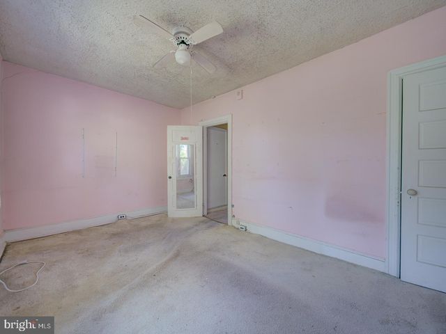 225 CROMWELL TER NE, Washington, DC 20002
