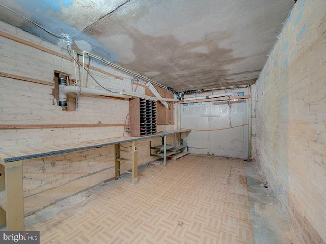 225 CROMWELL TER NE, Washington, DC 20002