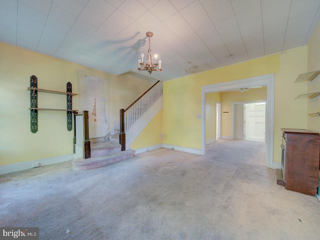 225 CROMWELL TER NE, Washington, DC 20002