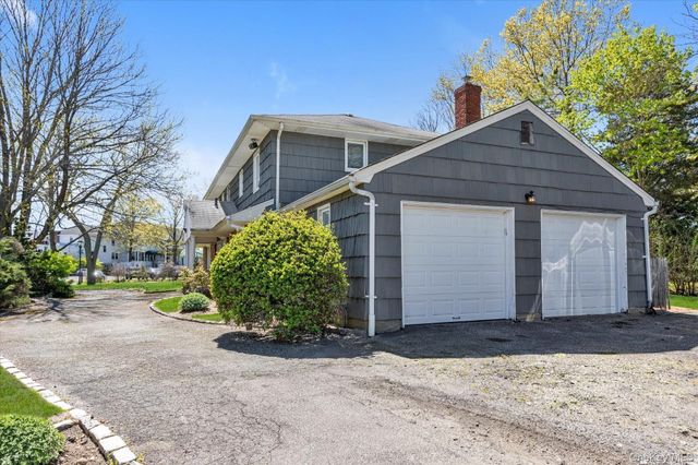 97 Birch Lane, Woodsburgh, NY 11598