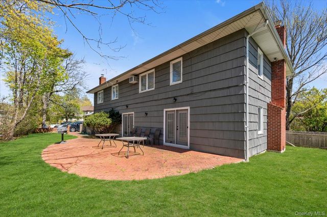 97 Birch Lane, Woodsburgh, NY 11598