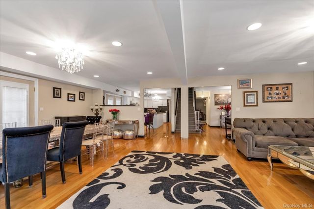 97 Birch Lane, Woodsburgh, NY 11598
