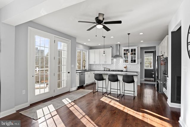 7041 WOODSMAN DR, Harrisburg, PA 17111