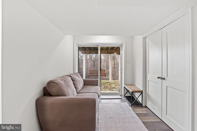 7041 WOODSMAN DR, Harrisburg, PA 17111