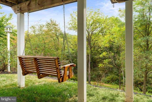 7041 WOODSMAN DR, Harrisburg, PA 17111