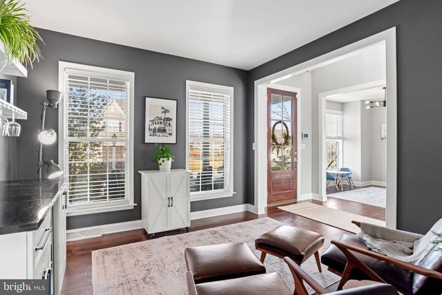 7041 WOODSMAN DR, Harrisburg, PA 17111