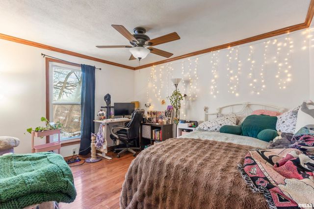 7425 N GALENA Road, Peoria, IL 61615