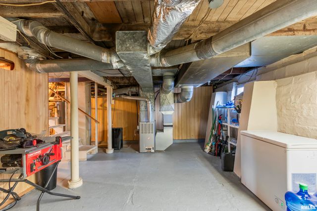 7425 N GALENA Road, Peoria, IL 61615