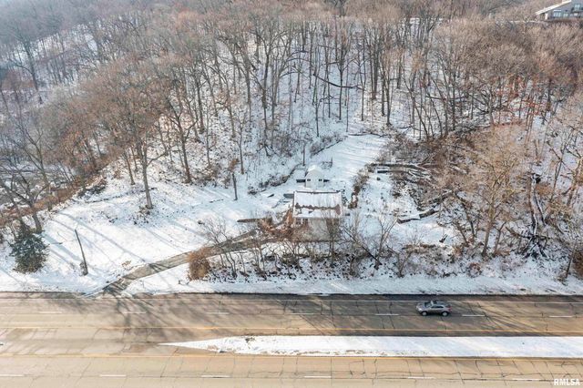 7425 N GALENA Road, Peoria, IL 61615