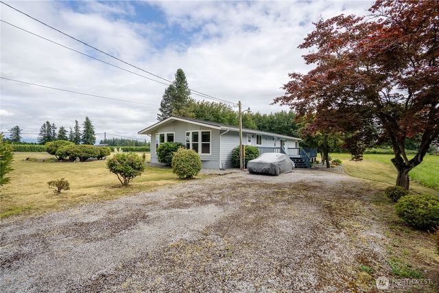 8095 Rathbone Road, Ferndale, WA 98248