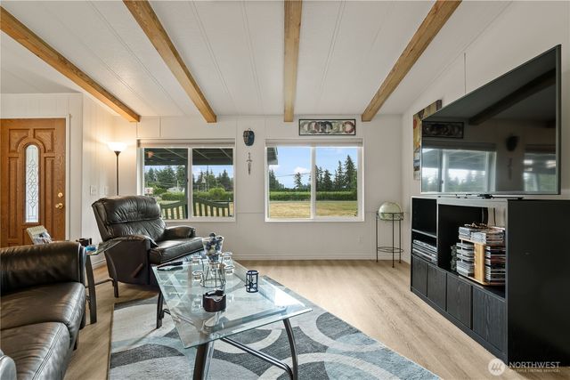 8095 Rathbone Road, Ferndale, WA 98248