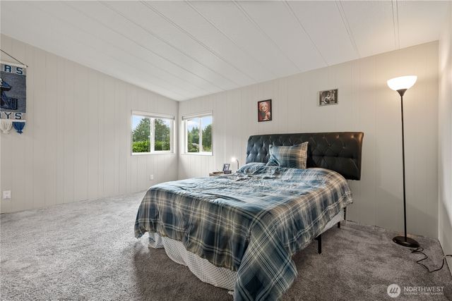 8095 Rathbone Road, Ferndale, WA 98248