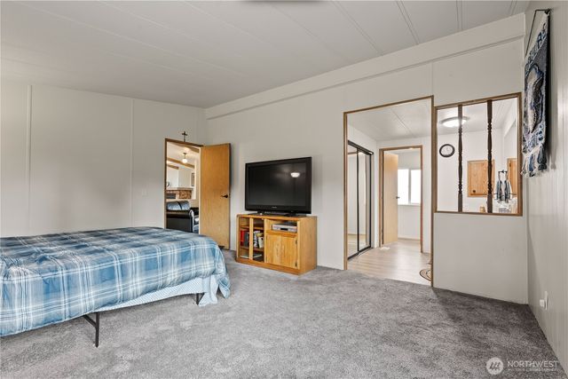 8095 Rathbone Road, Ferndale, WA 98248