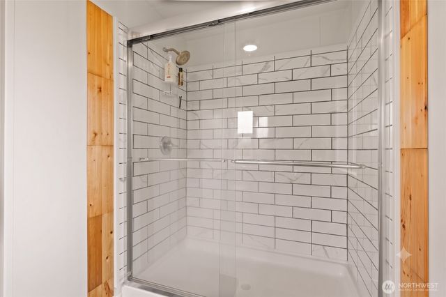 8095 Rathbone Road, Ferndale, WA 98248