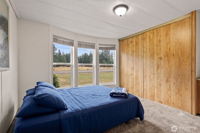8095 Rathbone Road, Ferndale, WA 98248