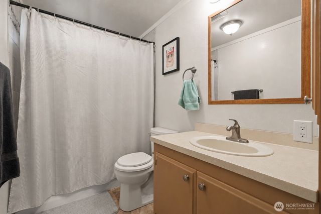 8095 Rathbone Road, Ferndale, WA 98248