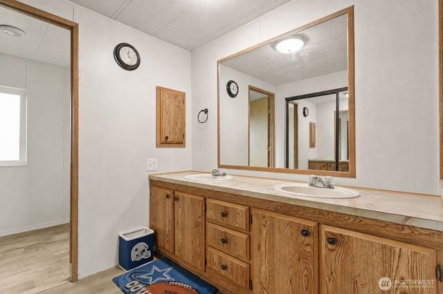 8095 Rathbone Road, Ferndale, WA 98248