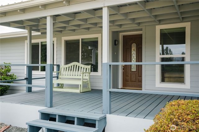 8095 Rathbone Road, Ferndale, WA 98248