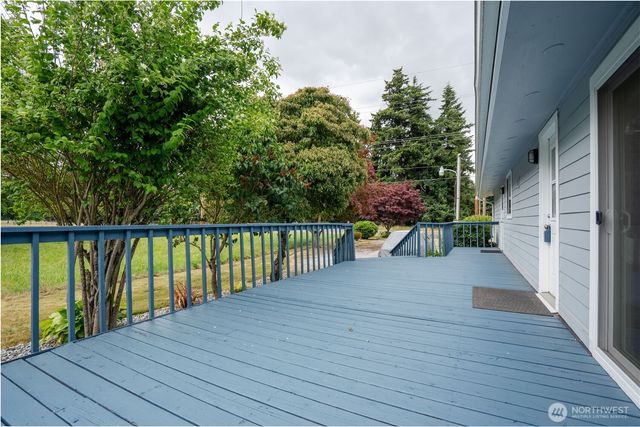 8095 Rathbone Road, Ferndale, WA 98248
