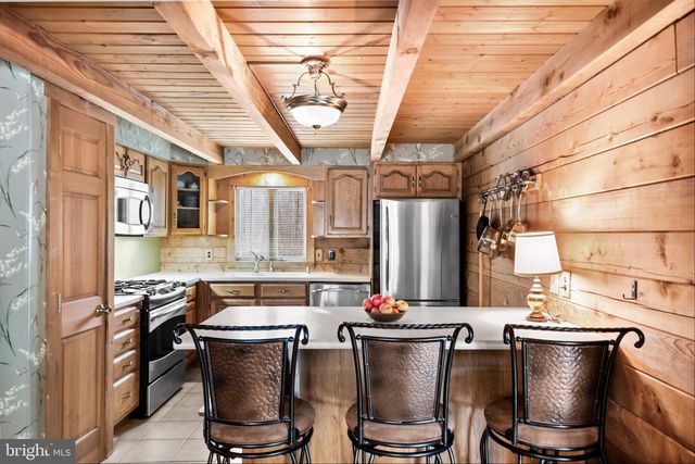 3100 EGLANTINE DR, Vineland, NJ 08360