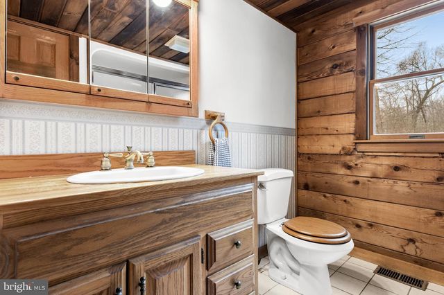 3100 EGLANTINE DR, Vineland, NJ 08360