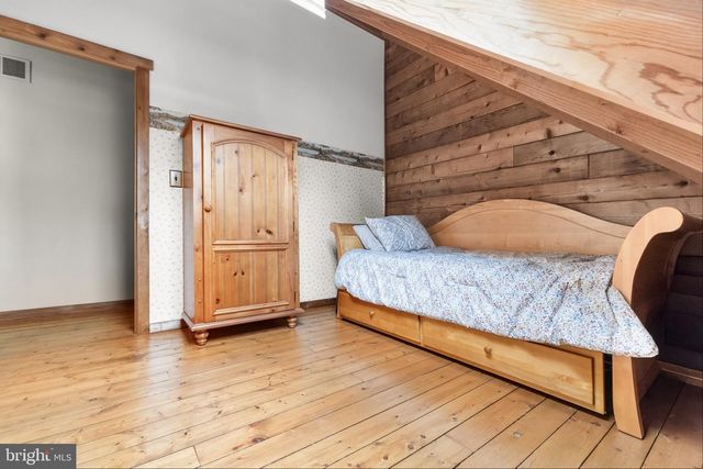 3100 EGLANTINE DR, Vineland, NJ 08360