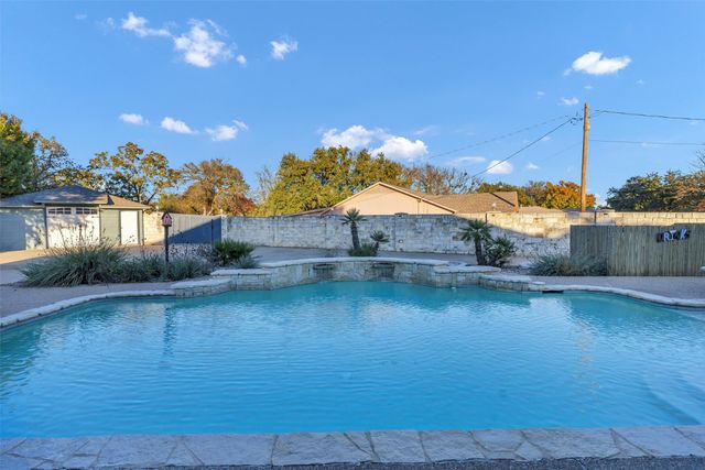 2801 Weylene Paseo, Granbury, TX 76049