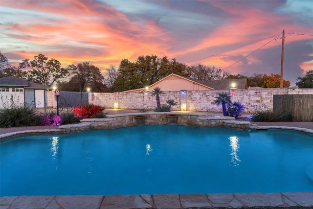 2801 Weylene Paseo, Granbury, TX 76049