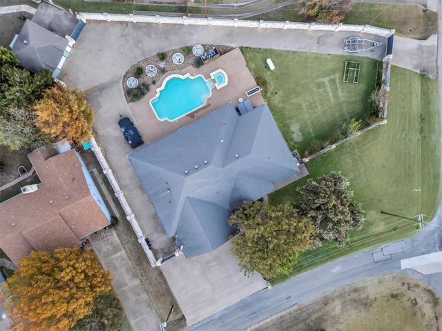 2801 Weylene Paseo, Granbury, TX 76049