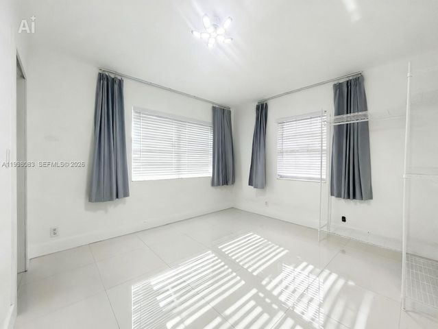 16082 NE 9th Ct, North Miami Beach, FL 33162