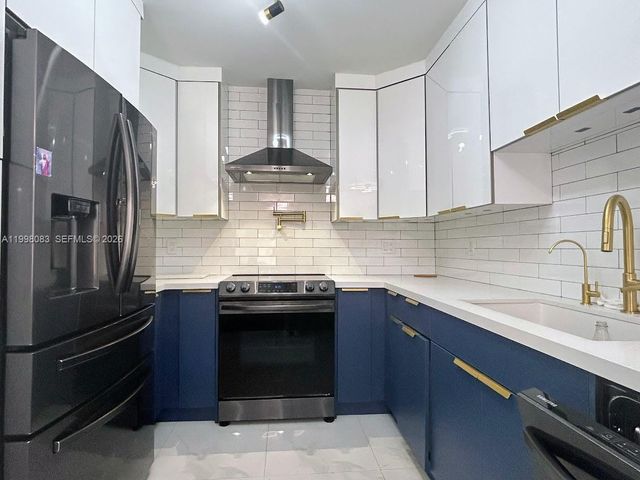 16082 NE 9th Ct, North Miami Beach, FL 33162