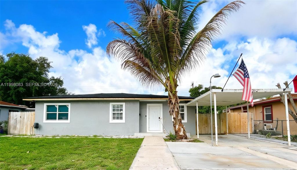 16082 NE 9th Ct, North Miami Beach, FL 33162