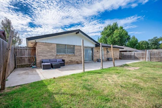 4809 Elmview Drive, Del City, OK 73115