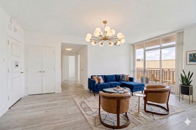 6211 W Northwest Highway 1004, Dallas, TX 75225