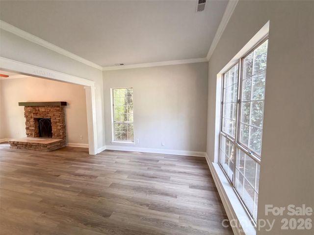 1604 Rocky Glen Lane, Charlotte, NC 28214