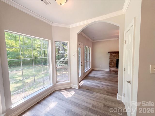 1604 Rocky Glen Lane, Charlotte, NC 28214