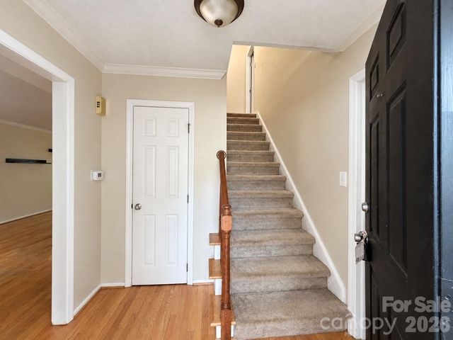 1425 Longbrook Drive, Charlotte, NC 28270