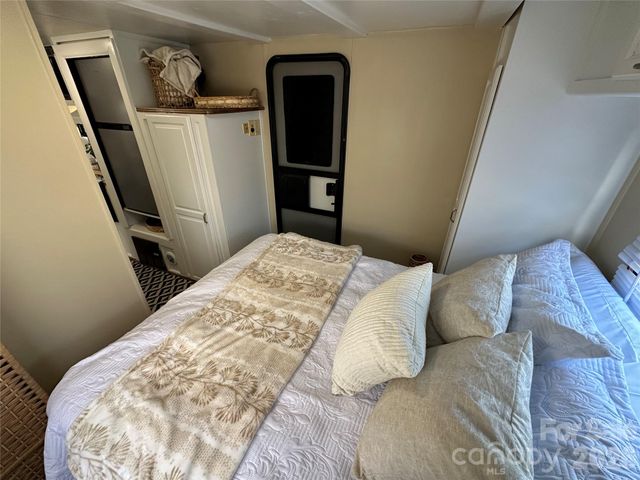 108 Robin Lane, New London, NC 28127