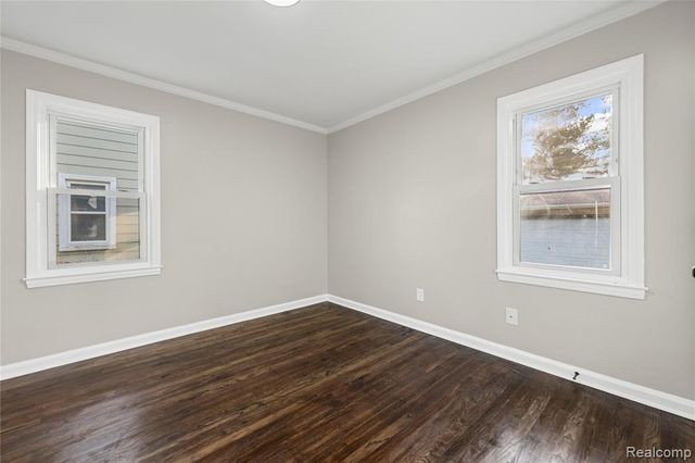 4484 Howe Road, Wayne, MI 48184