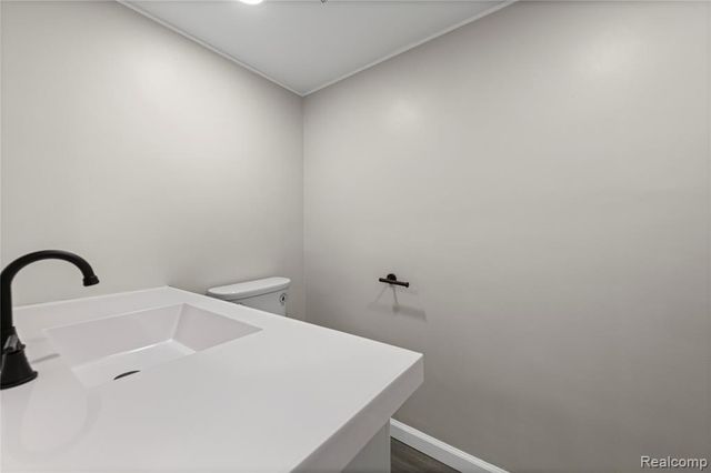 4484 Howe Road, Wayne, MI 48184