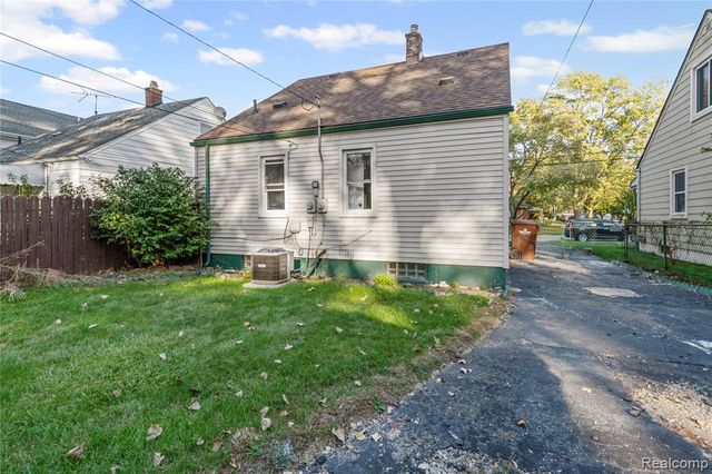 4484 Howe Road, Wayne, MI 48184