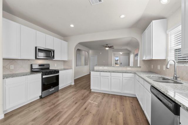 14091 Chinook Drive, Conroe, TX 77384