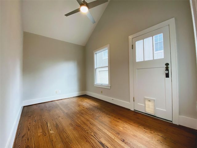 114 Munford Street, Houston, TX 77008