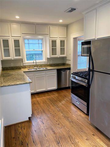 114 Munford Street, Houston, TX 77008