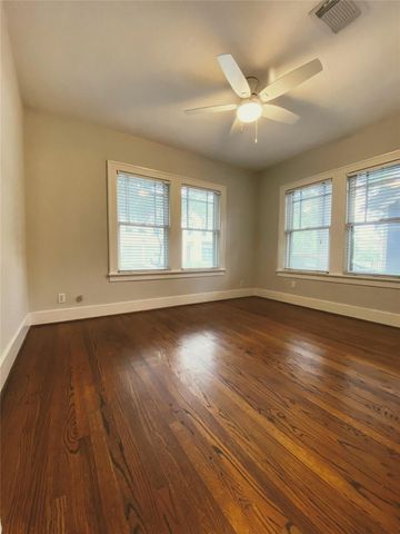 114 Munford Street, Houston, TX 77008