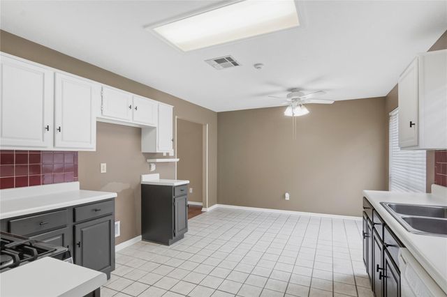 1306 Teal Glen Court, Houston, TX 77062