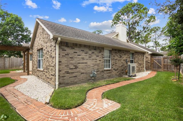 1306 Teal Glen Court, Houston, TX 77062