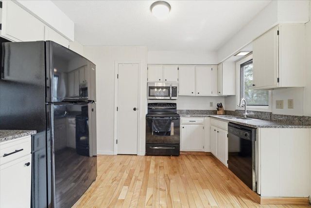 290 Collamer Circle, Shelburne, VT 05482