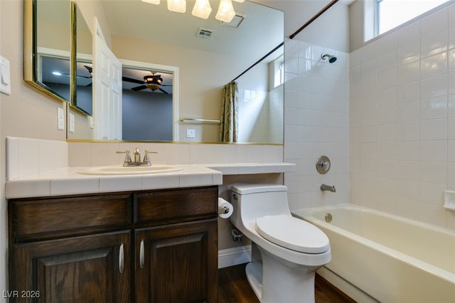 54 Grossinger Court, Henderson, NV 89074