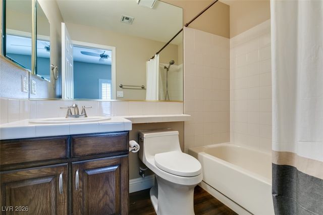 54 Grossinger Court, Henderson, NV 89074